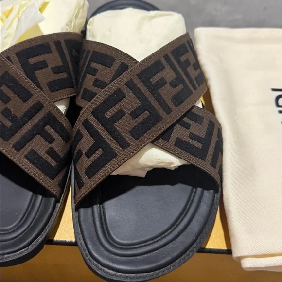 Fendi Men's FF cross band slide - Picture 2 of 5